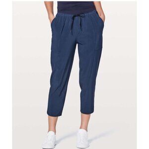 Lululemon Womens Sz 6 Final Play Crop Pants 23" Mineral Blue Elastic Waist